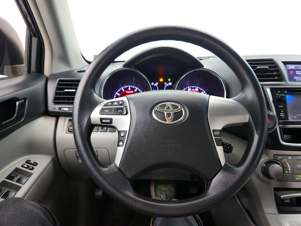 2013 Toyota Highlander - $5,995