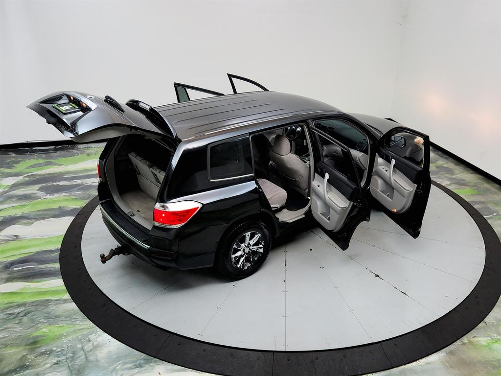 2013 Toyota Highlander - $5,995