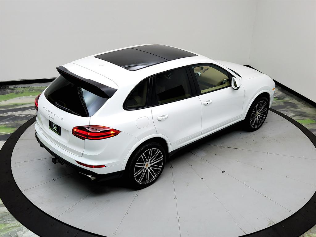 2017 Porsche Cayenne - $15,250