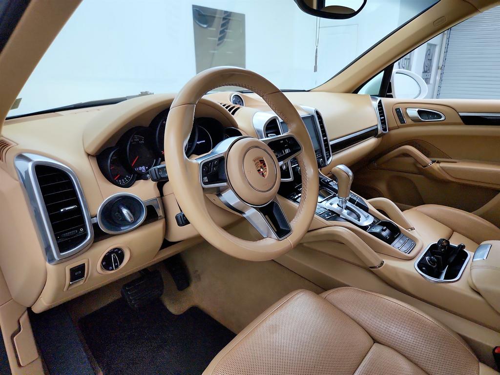 2017 Porsche Cayenne - $15,250