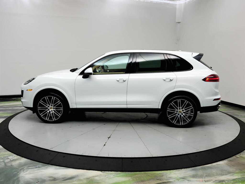 2017 Porsche Cayenne - $15,250