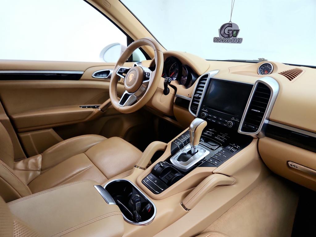 2017 Porsche Cayenne - $15,250