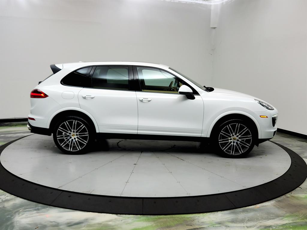2017 Porsche Cayenne - $15,250