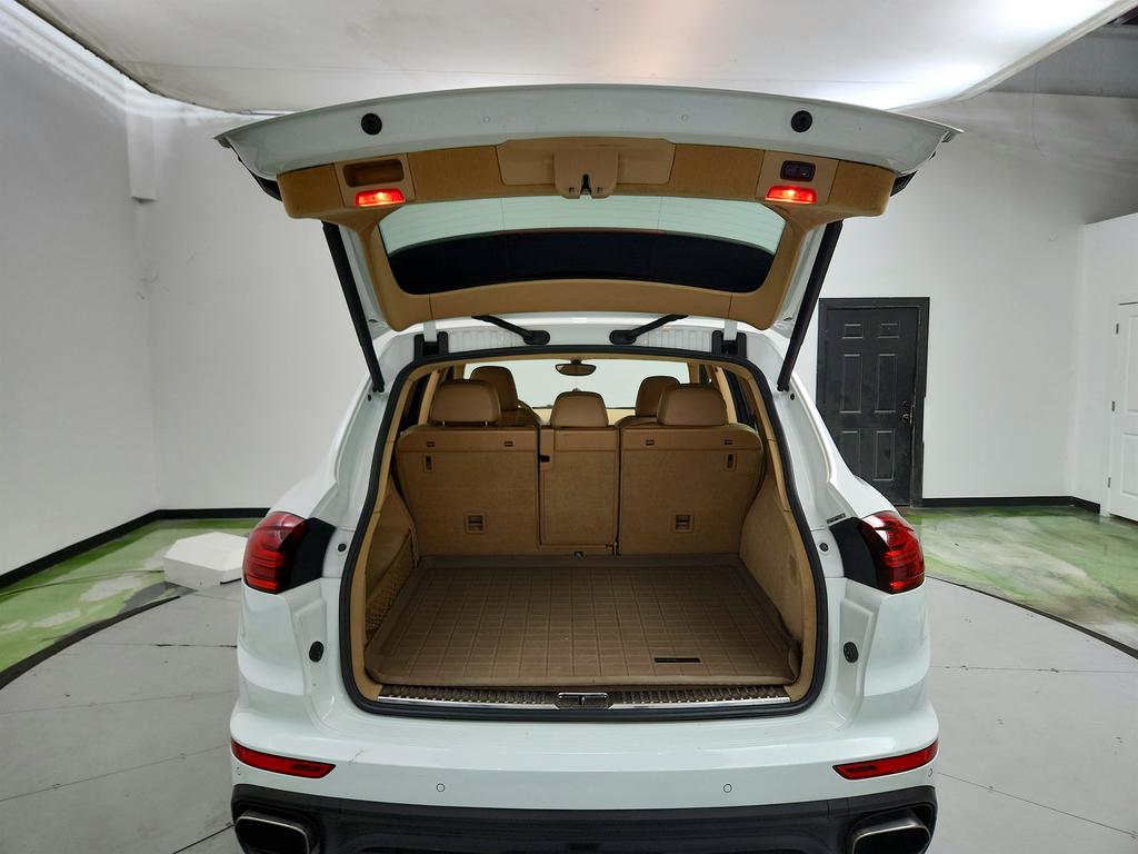 2017 Porsche Cayenne - $15,250