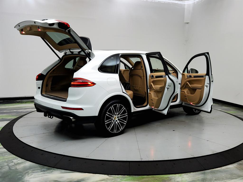 2017 Porsche Cayenne - $15,250