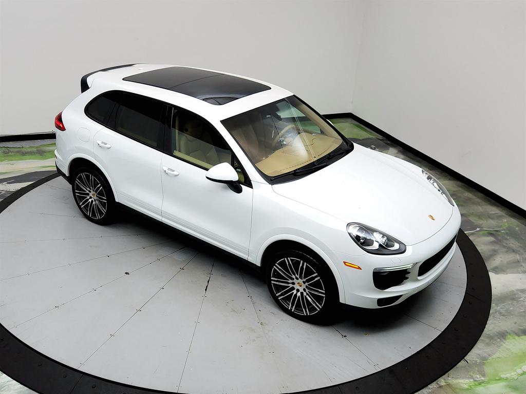 2017 Porsche Cayenne - $15,250