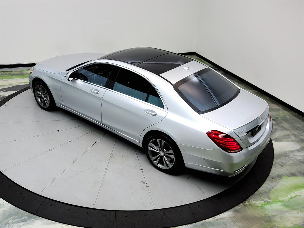 2014 Mercedes-Benz S-class - $17,450