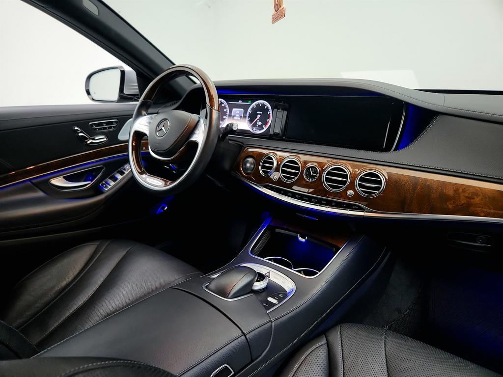 2014 Mercedes-Benz S-class - $17,450