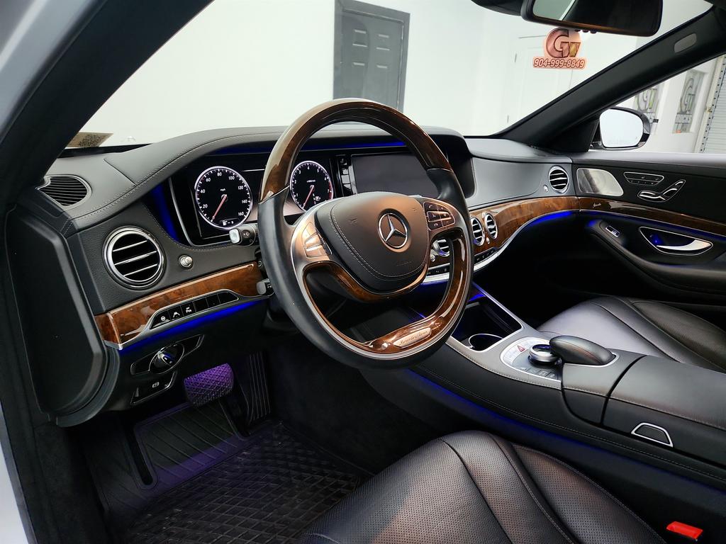 2014 Mercedes-Benz S-class - $17,450