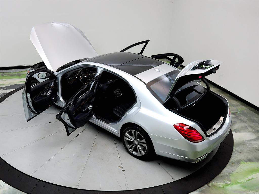 2014 Mercedes-Benz S-class - $17,450