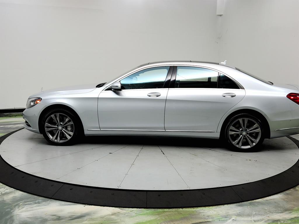 2014 Mercedes-Benz S-class - $17,450