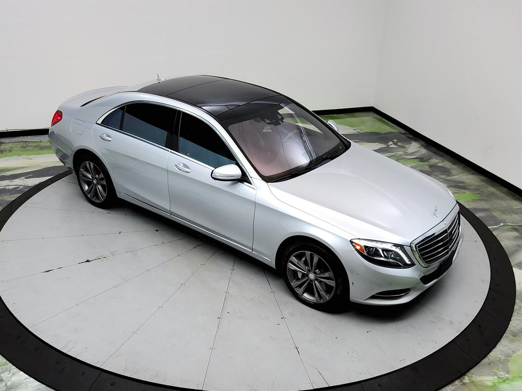 2014 Mercedes-Benz S-class - $17,250