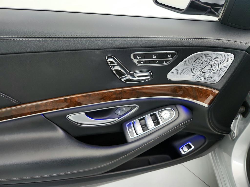 2014 Mercedes-Benz S-class - $17,450