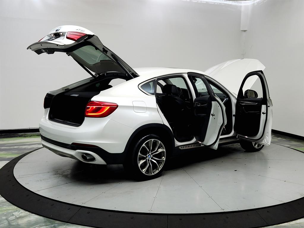2016 BMW X6 - $15,289