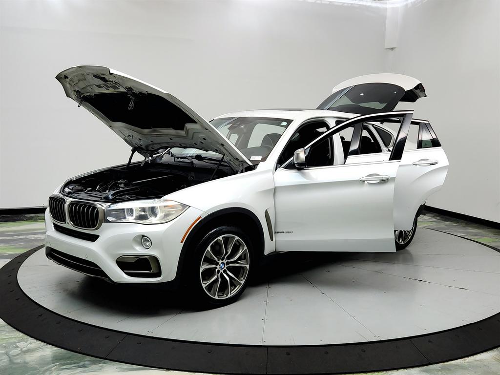 2016 BMW X6 - $15,289