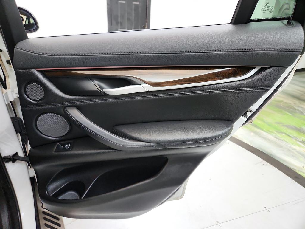 2016 BMW X6 - $15,289