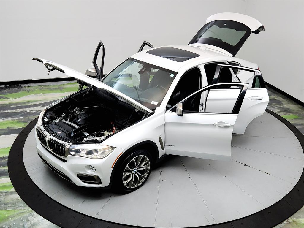 2016 BMW X6 - $15,289
