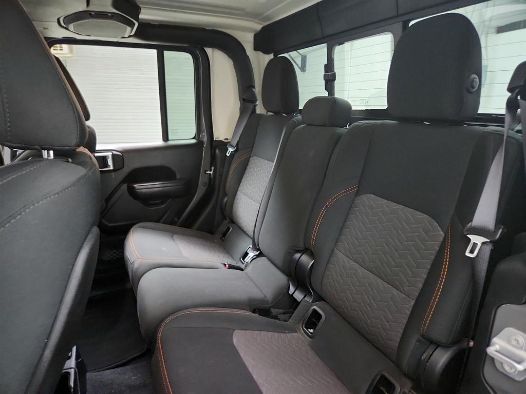 2020 Jeep Gladiator - $26,250