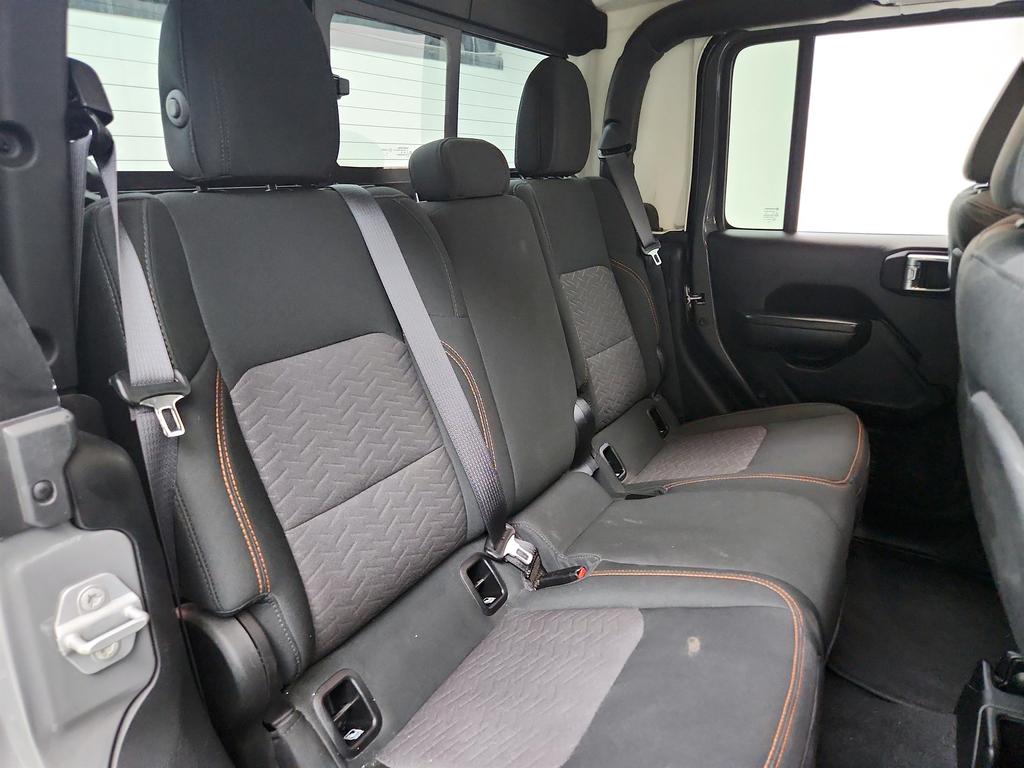 2020 Jeep Gladiator - $26,250