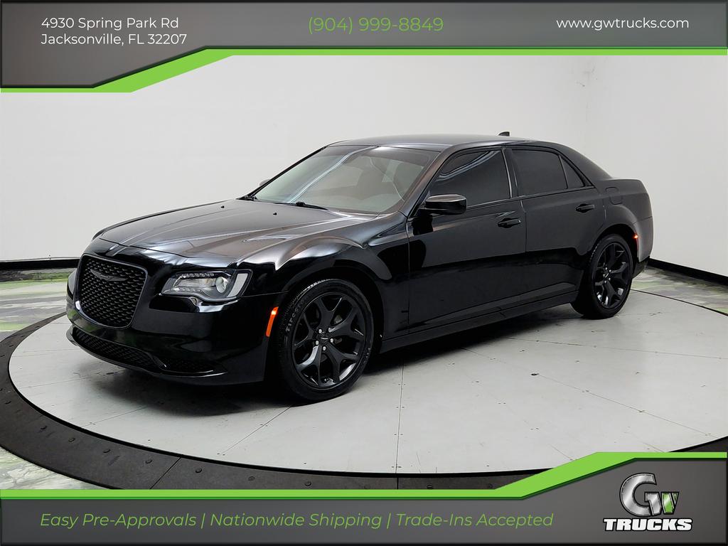 Black 2022 Chrysler 300 Sedan Rear-Wheel Drive Automatic