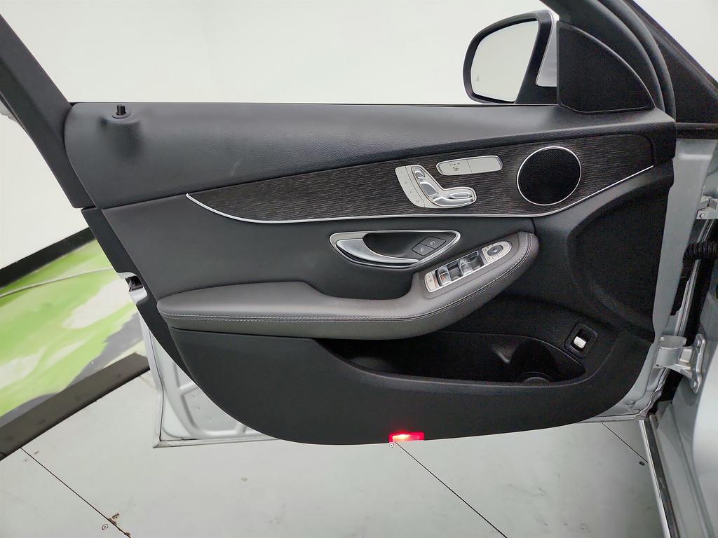 2020 Mercedes-Benz C-Class - $16,145