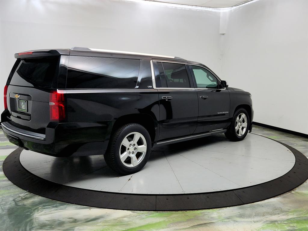 2015 Chevrolet Suburban - $14,795