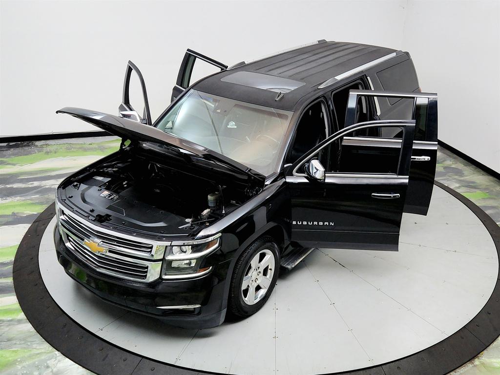 2015 Chevrolet Suburban - $14,795