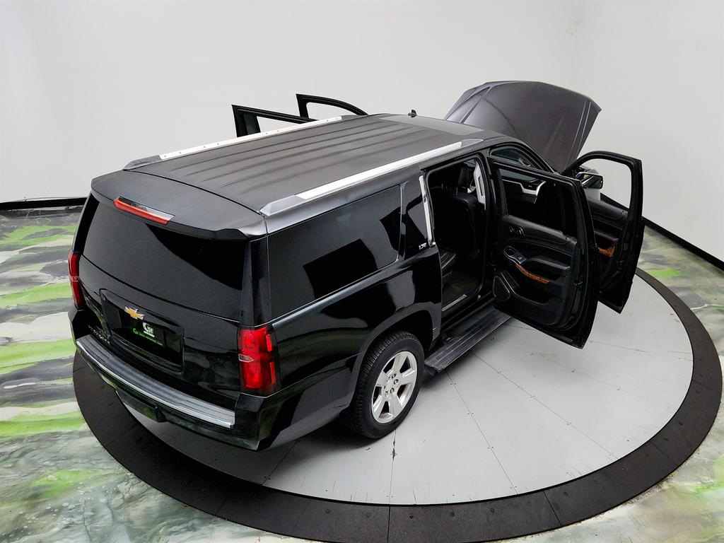2015 Chevrolet Suburban - $14,795