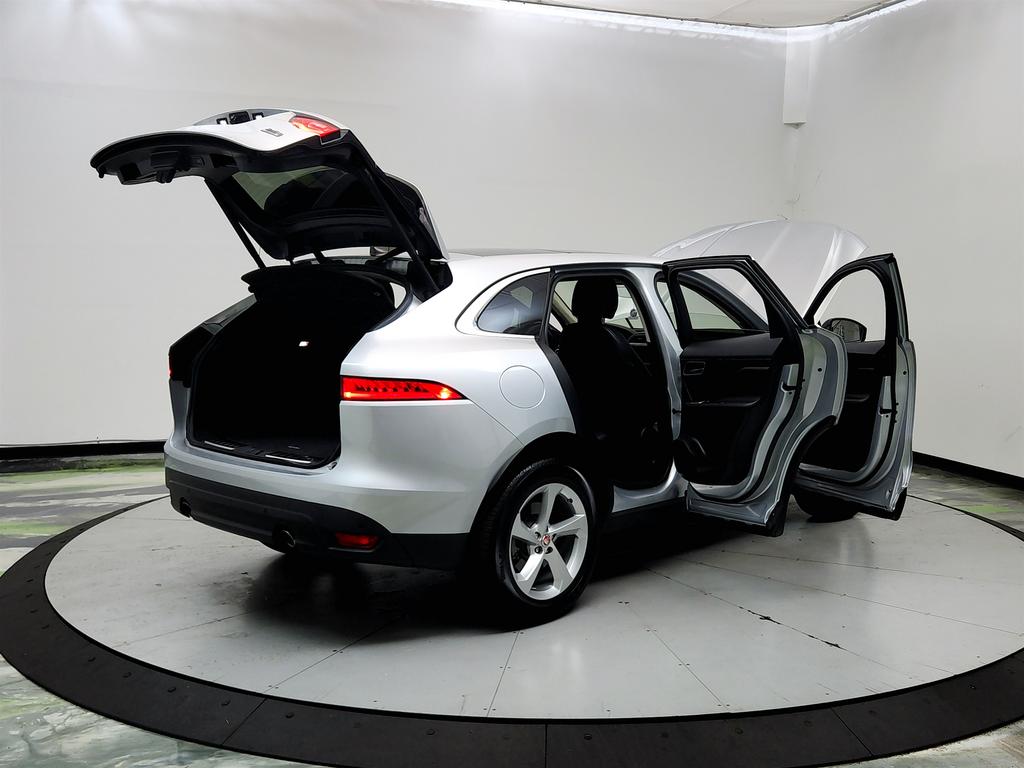 2020 Jaguar F-PACE - $15,550