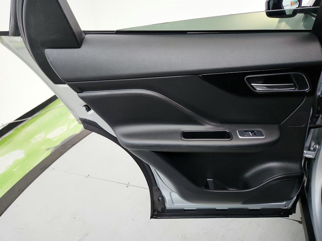 2020 Jaguar F-PACE - $15,550