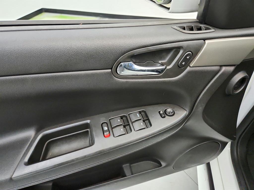 2016 Chevrolet Impala - $5,995