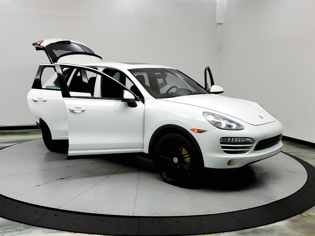 2013 Porsche Cayenne - $11,950