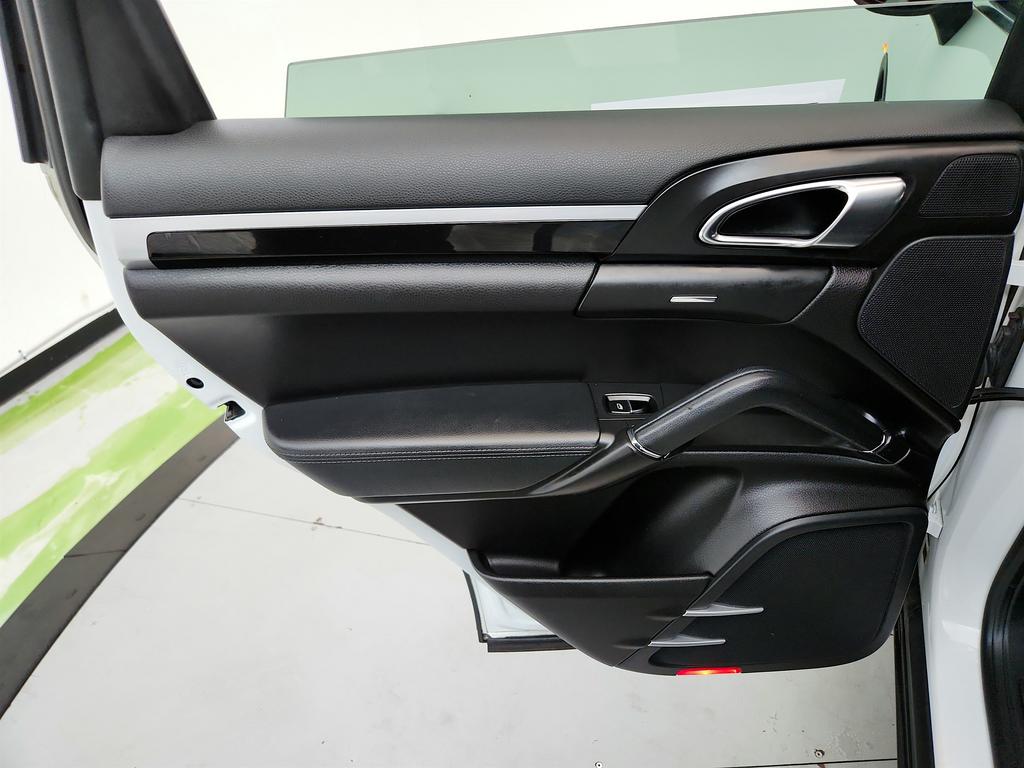 2013 Porsche Cayenne - $11,950