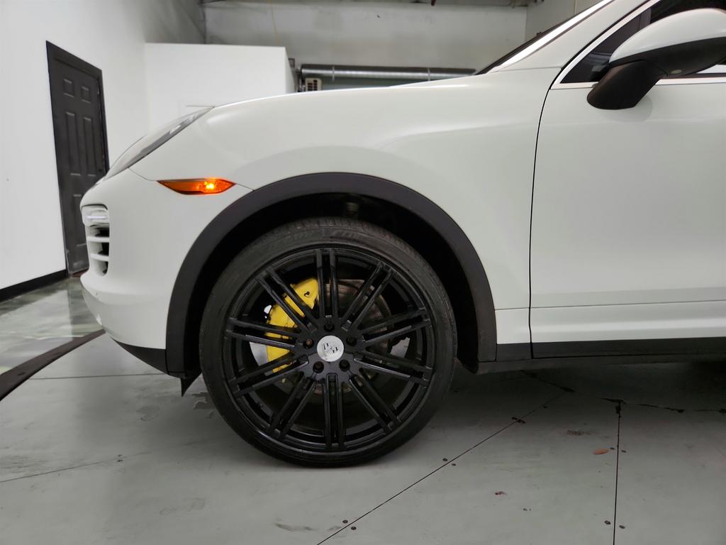2013 Porsche Cayenne - $11,950
