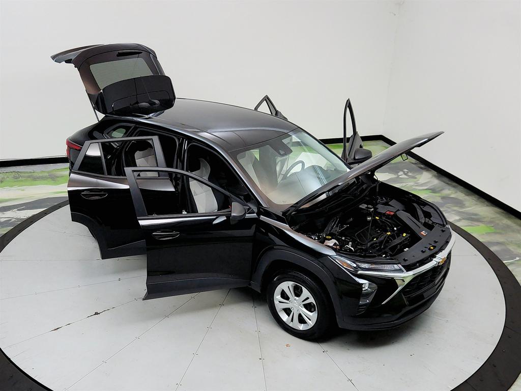 2025 Chevrolet Trax - $17,356