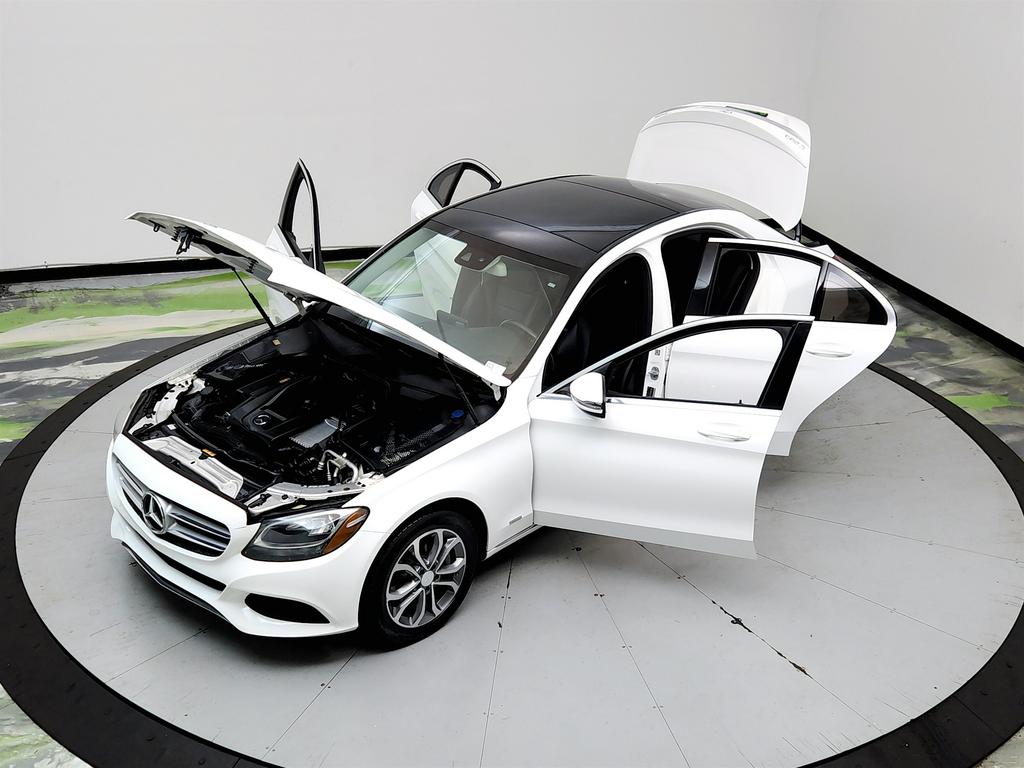 2016 Mercedes-Benz C-Class - $9,995