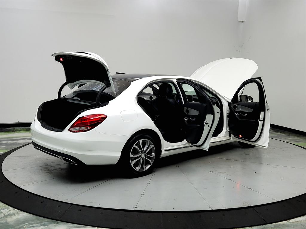 2016 Mercedes-Benz C-Class - $9,995