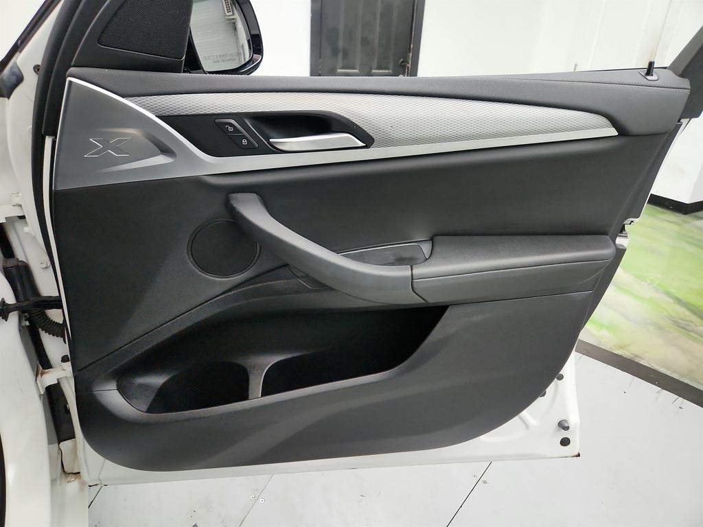2020 BMW X3 - $18,595