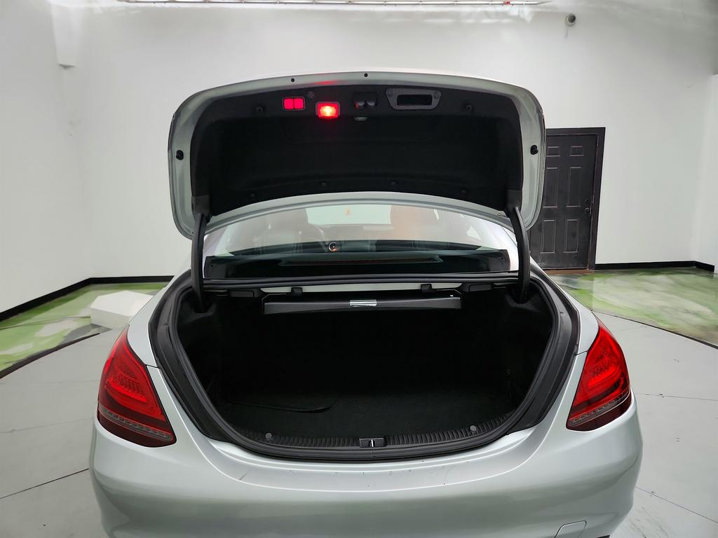2020 Mercedes-Benz C-Class - $19,650