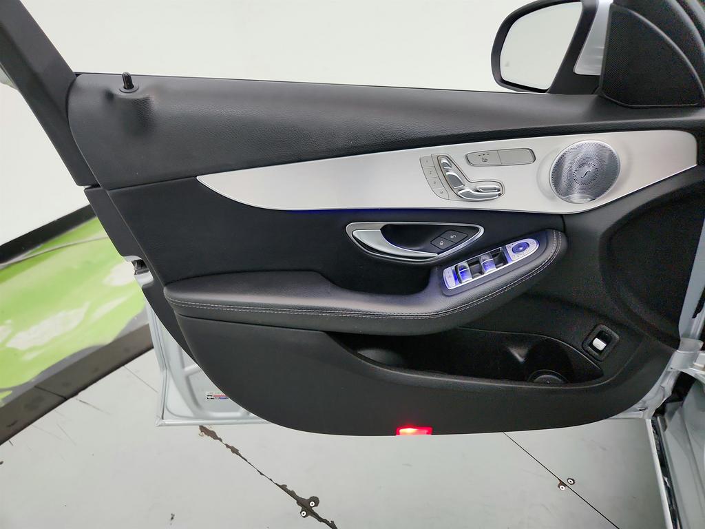 2020 Mercedes-Benz C-Class - $19,650