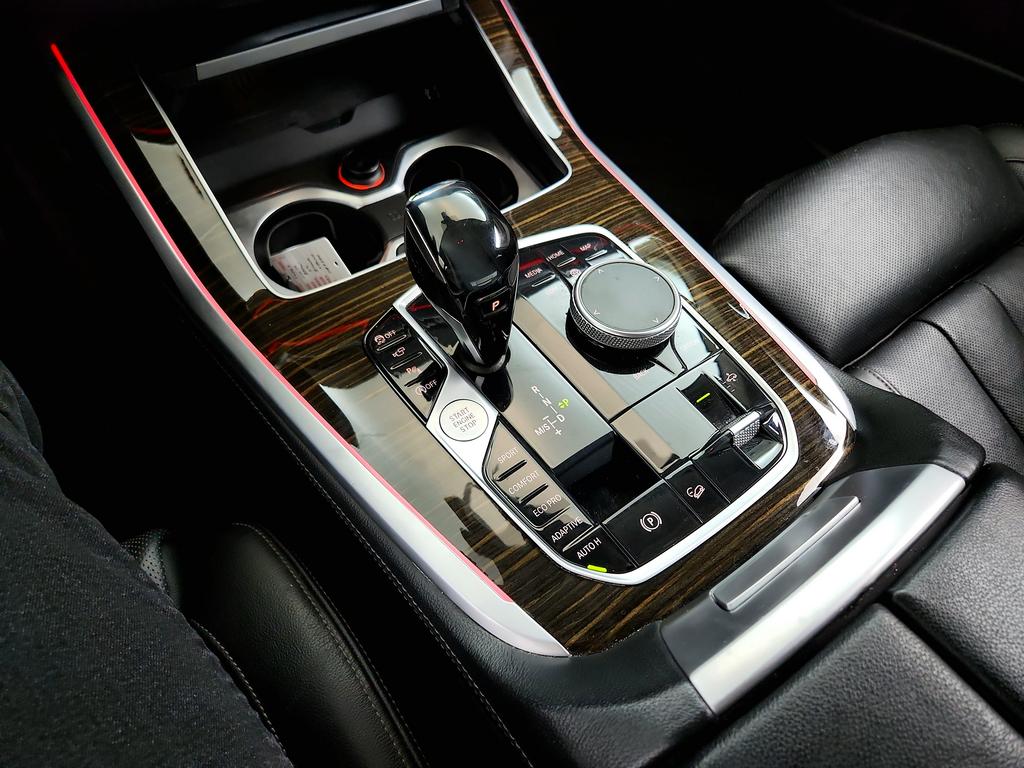 2019 BMW X7 - $25,595