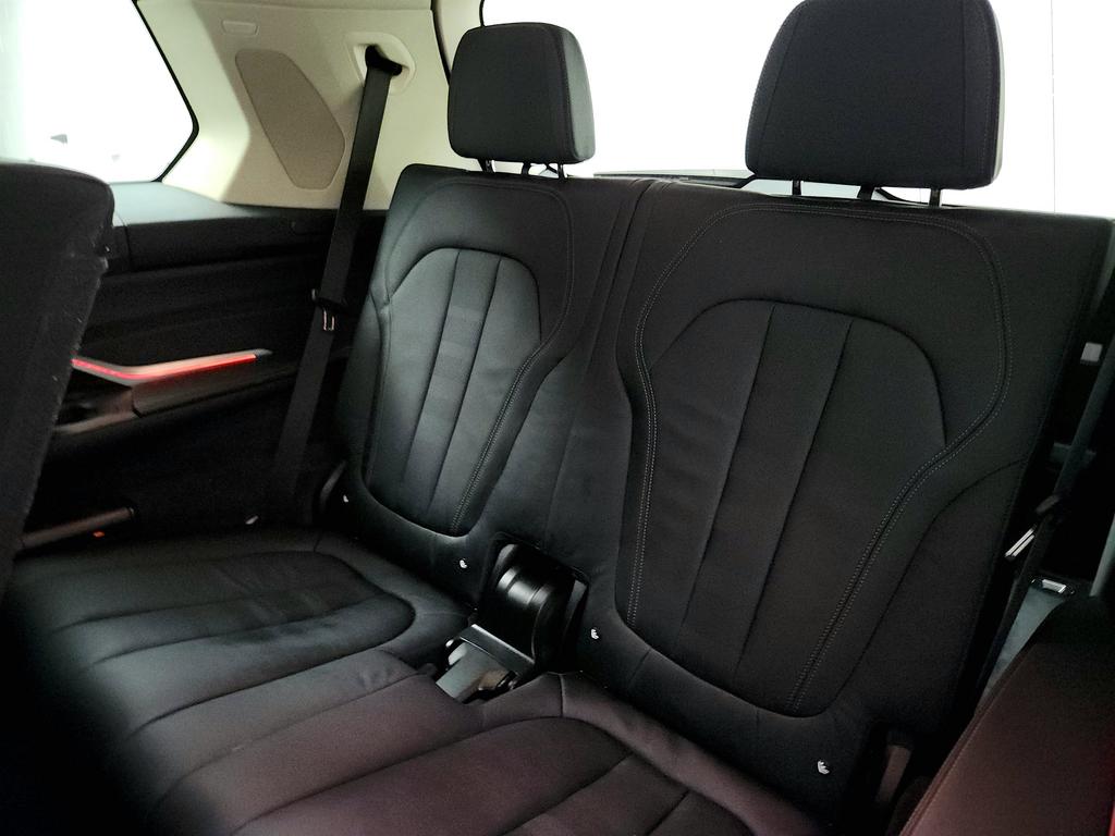 2019 BMW X7 - $25,595