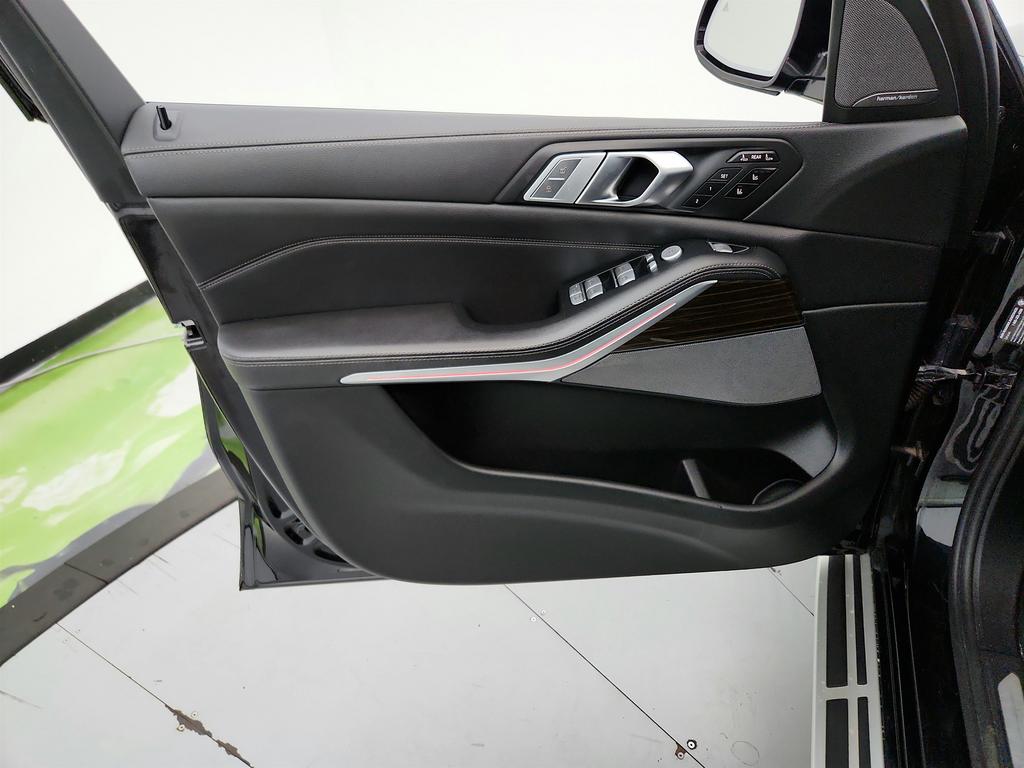 2019 BMW X7 - $25,595