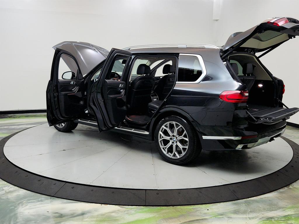 2019 BMW X7 - $25,595
