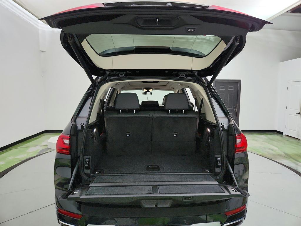 2019 BMW X7 - $25,595