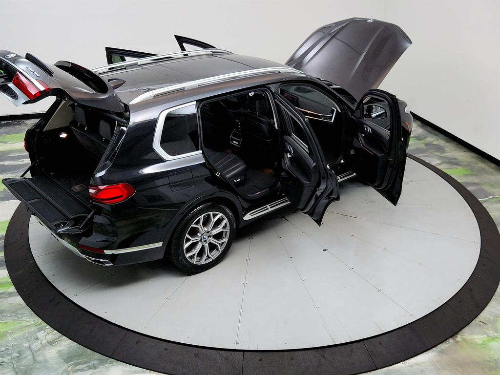 2019 BMW X7 - $25,595