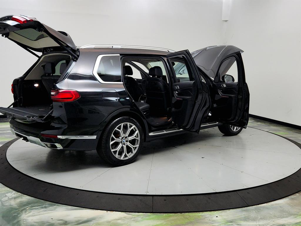 2019 BMW X7 - $25,595