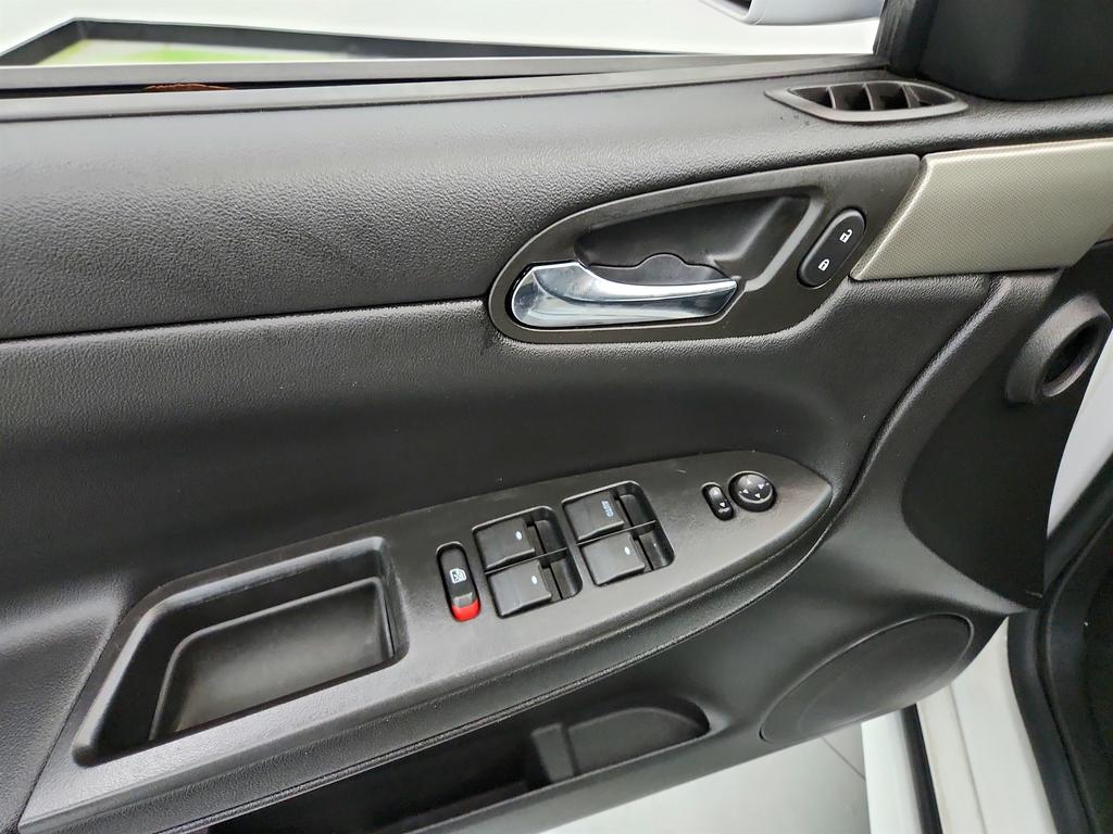 2016 Chevrolet Impala - $5,550