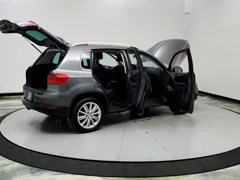 2016 Volkswagen Tiguan - $6,995