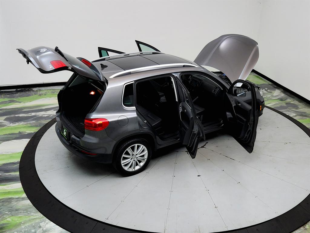 2016 Volkswagen Tiguan - $6,995